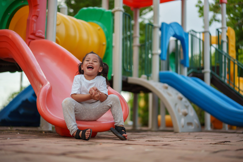Scivoli nei parchi giochi: perché sono i più amati dai bambini