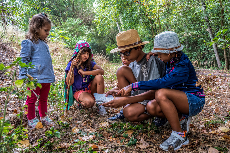 Come organizzare una caccia al tesoro per bambini nel bosco